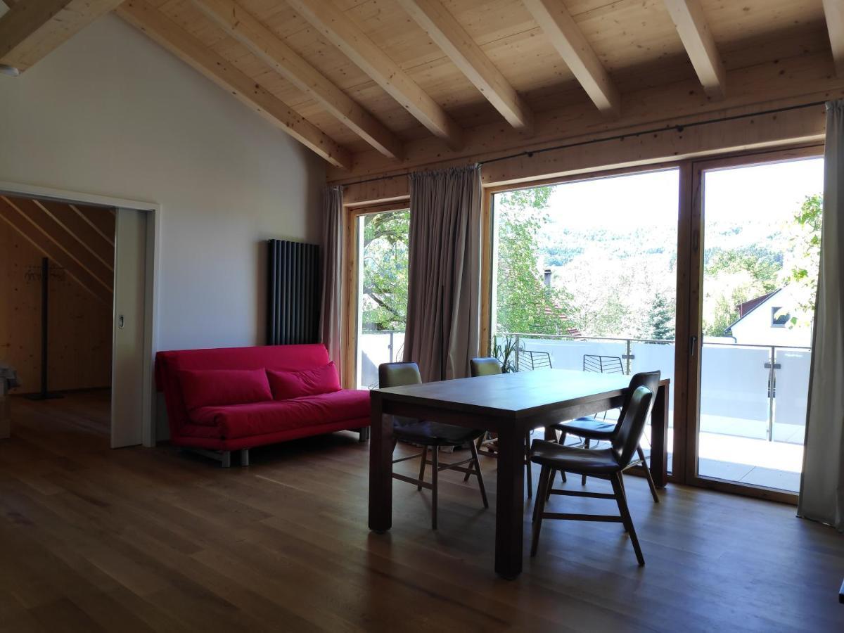 Ferienwohnungen Und Zimmer In Reutlingen-Goenningen 외부 사진