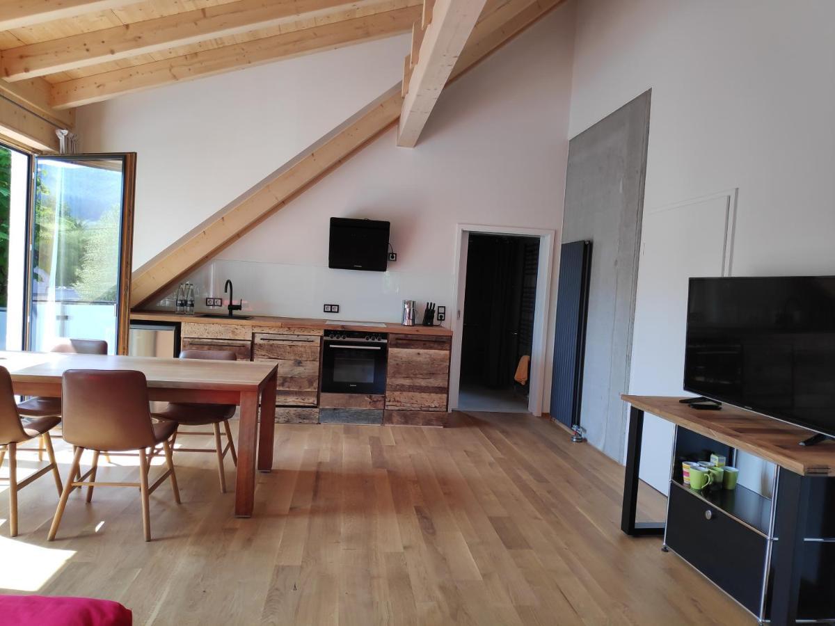 Ferienwohnungen Und Zimmer In Reutlingen-Goenningen 외부 사진