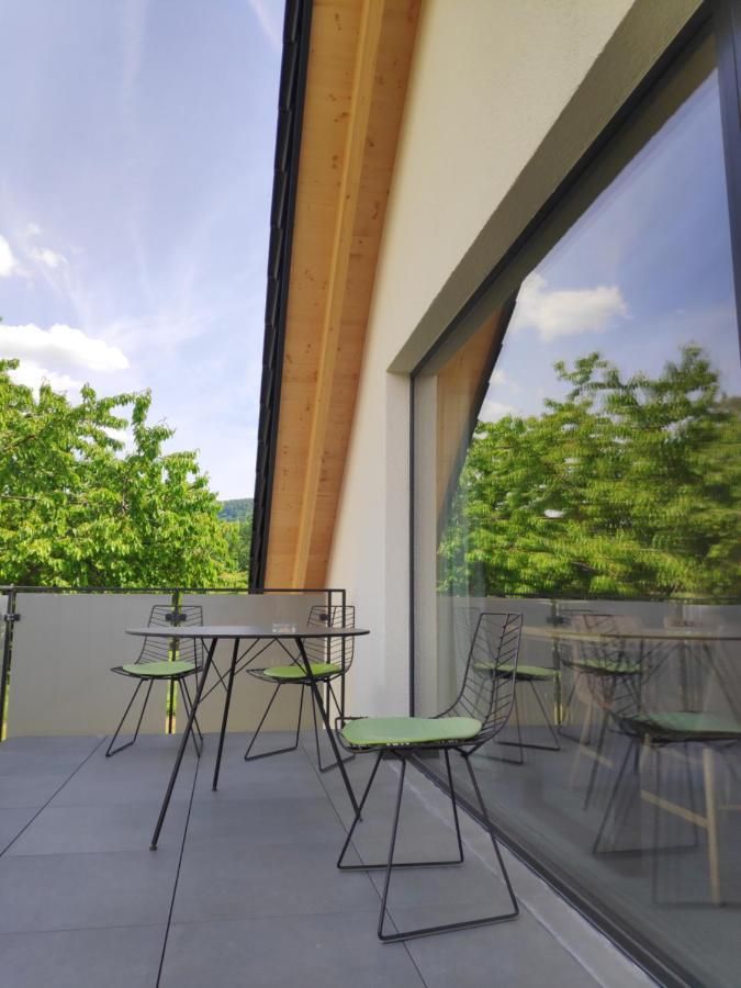 Ferienwohnungen Und Zimmer In Reutlingen-Goenningen 외부 사진