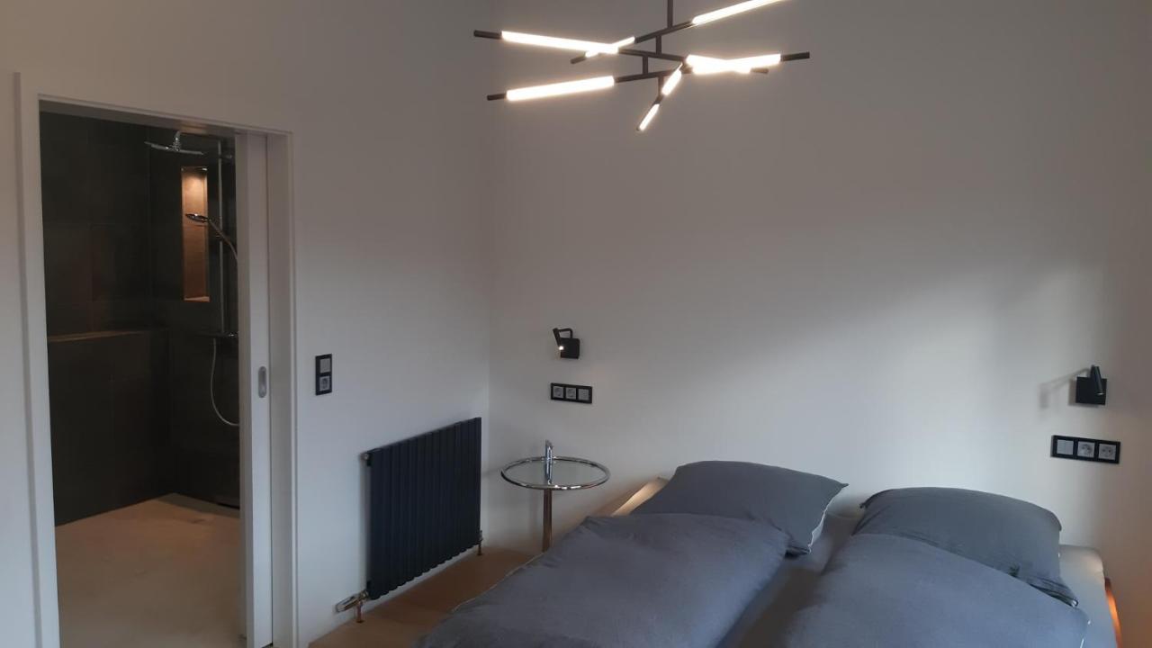 Ferienwohnungen Und Zimmer In Reutlingen-Goenningen 외부 사진