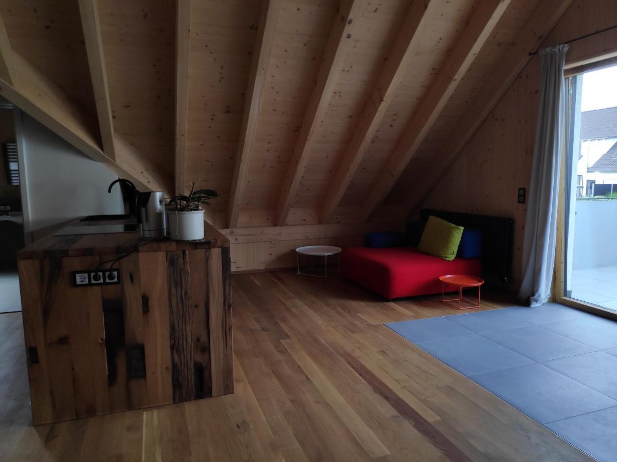 Ferienwohnungen Und Zimmer In Reutlingen-Goenningen 외부 사진