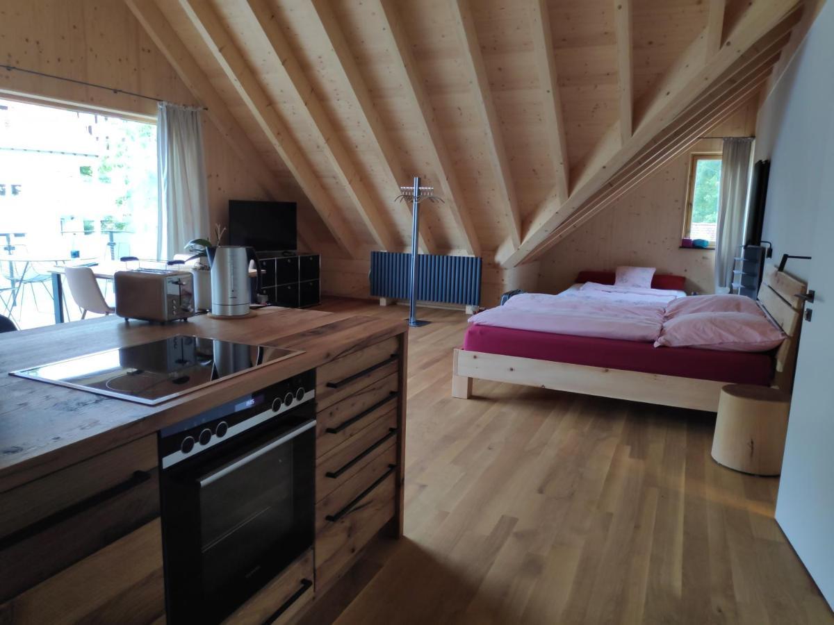 Ferienwohnungen Und Zimmer In Reutlingen-Goenningen 외부 사진